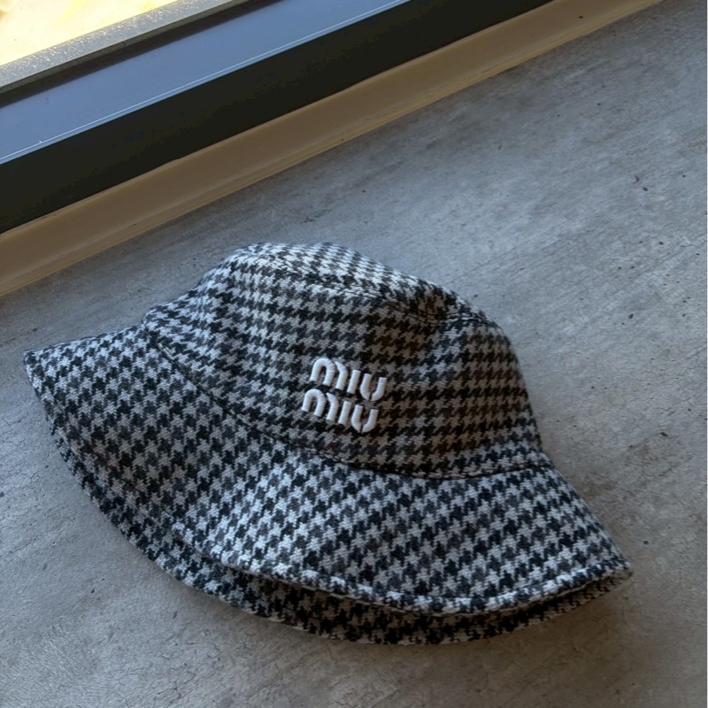 Miu Miu千鳥格漁夫帽M-0