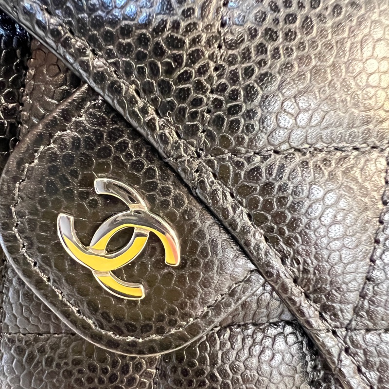 Chanel 黑荔枝牛皮銀釦下蓋6卡三折短夾-13