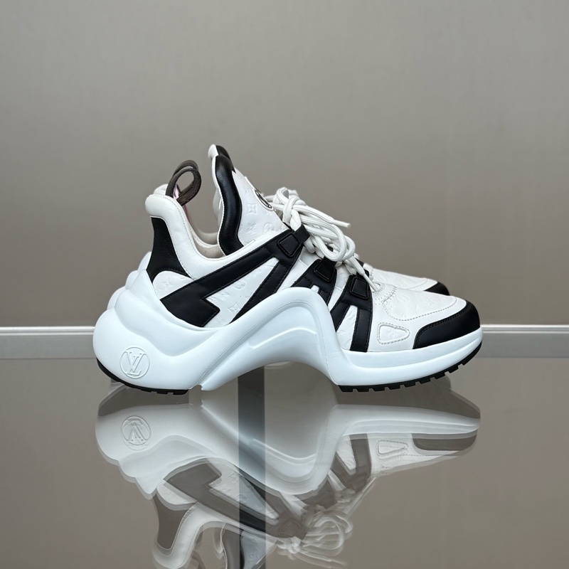 LOUIS VUITTON/路易威登  98新  LV Archlight 黑白浮雕滿印拱橋老爹鞋-2