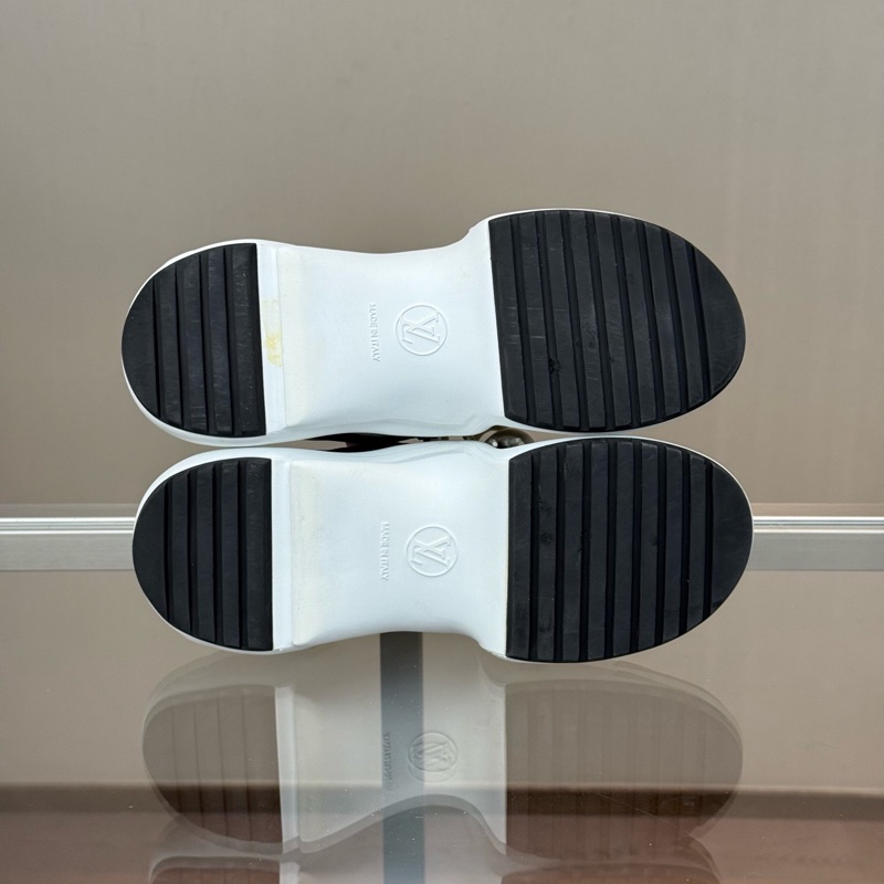 LOUIS VUITTON/路易威登  98新  LV Archlight 黑白浮雕滿印拱橋老爹鞋-4