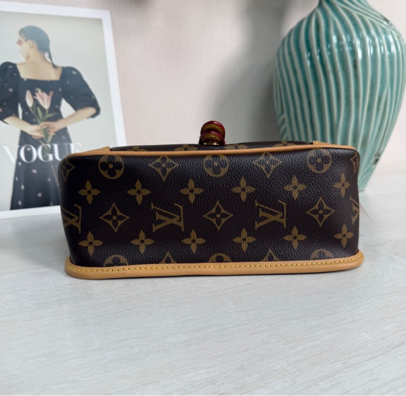 【98%新 有盒子】LV Diane  老花黑肩帶法棍包 芯片款-7