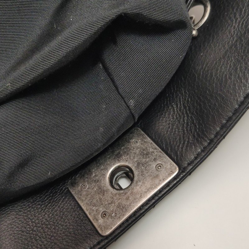 Chanel Boy Bag牛皮純色菱格絎縫方形雙C鎖扣單肩包-8