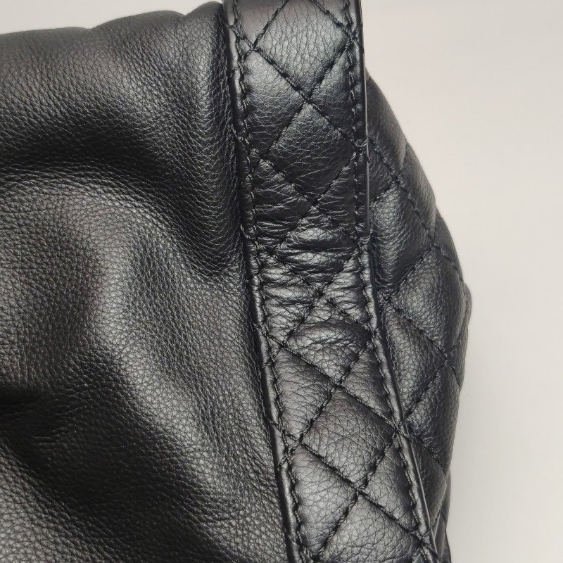 Chanel Boy Bag牛皮純色菱格絎縫方形雙C鎖扣單肩包-18