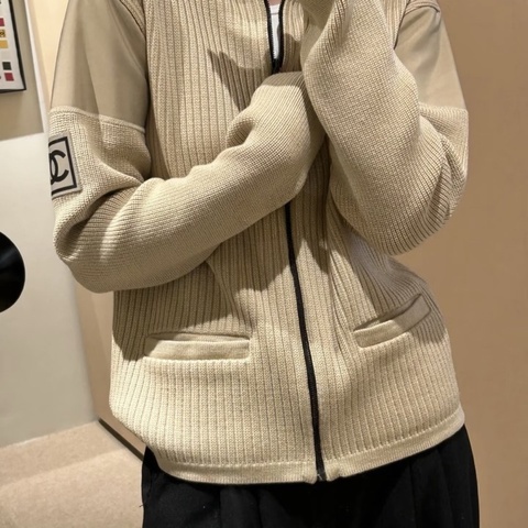 Chanel香奈儿 运动系列方标羊毛针织拉链开衫外套