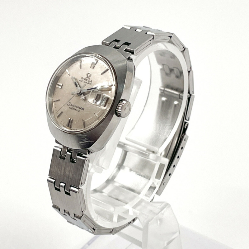 歐米茄海馬系列 Cosmic Ladymatic 女士腕錶，精鋼/精鋼材質，銀色錶殼，手動上鍊，銀色錶盤-1