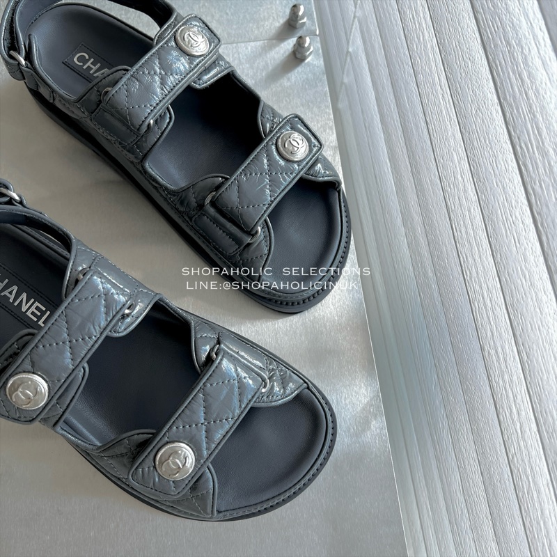 Chanel灰色皮革銀釦魔鬼氈老爹涼鞋37.5號-0