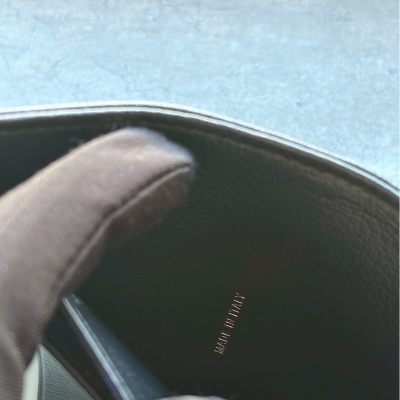 Chanel黑銀牛皮翻蓋短夾-10