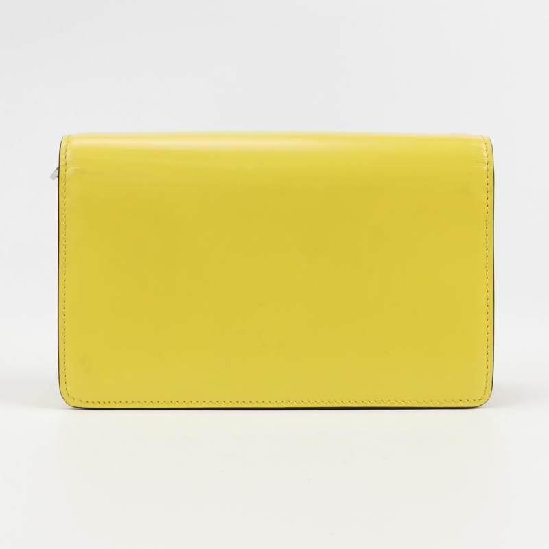 Prada牛皮純色三角徽標單肩包-4