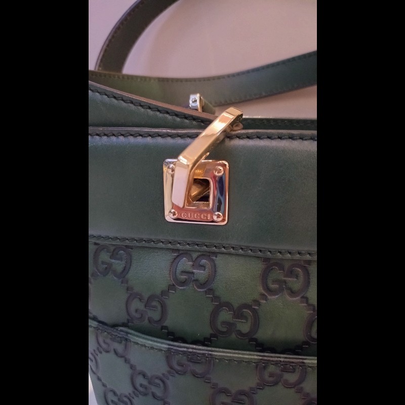 Gucci 綠色皮革壓紋小購物包-19