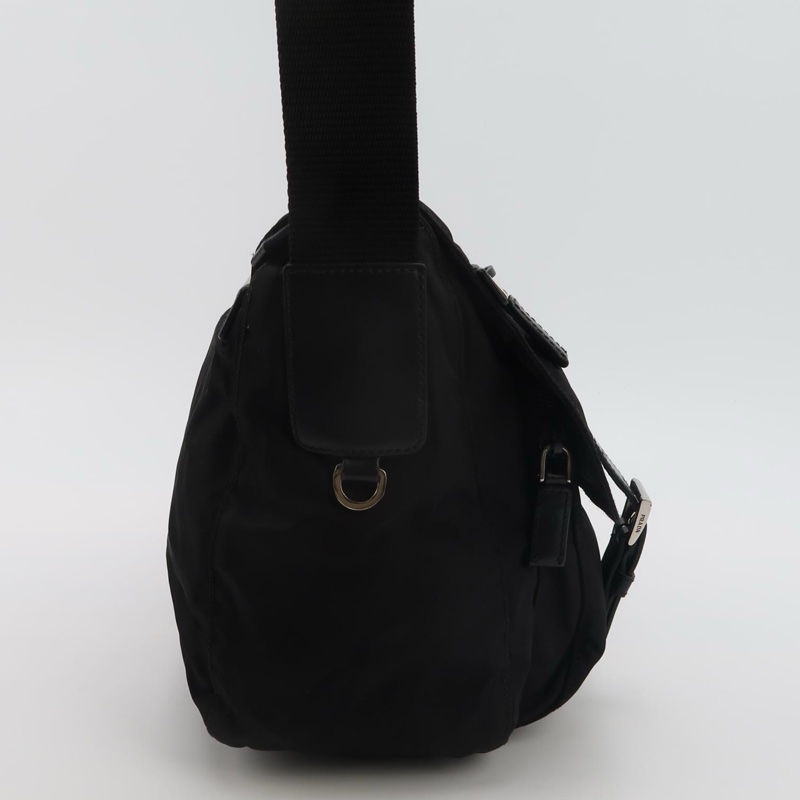 Prada 黑色郵差包 底長約30-3