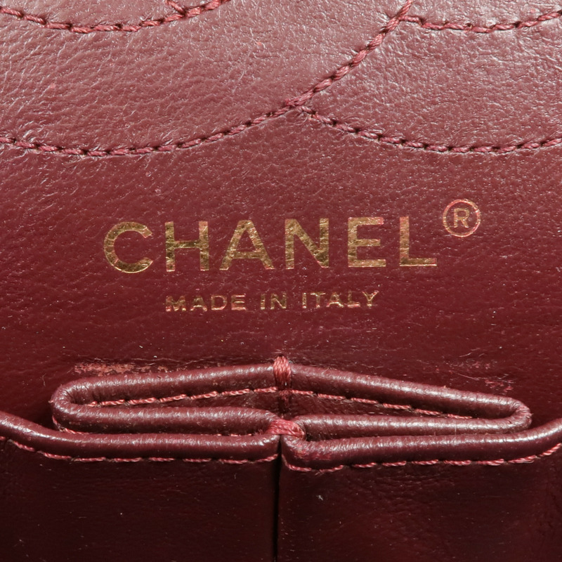 CHANEL 牛皮皮革2.55 Medium金扣鏈帶肩背袋-13