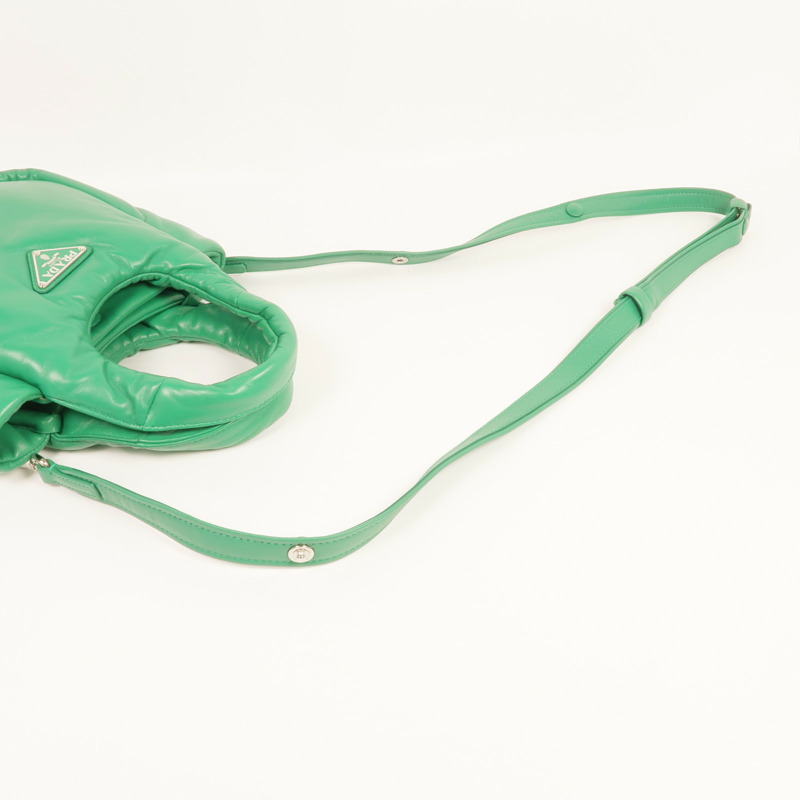 PRADA Nappa皮革Small Soft Padded Bag銀扣手挽肩背兩用袋-4