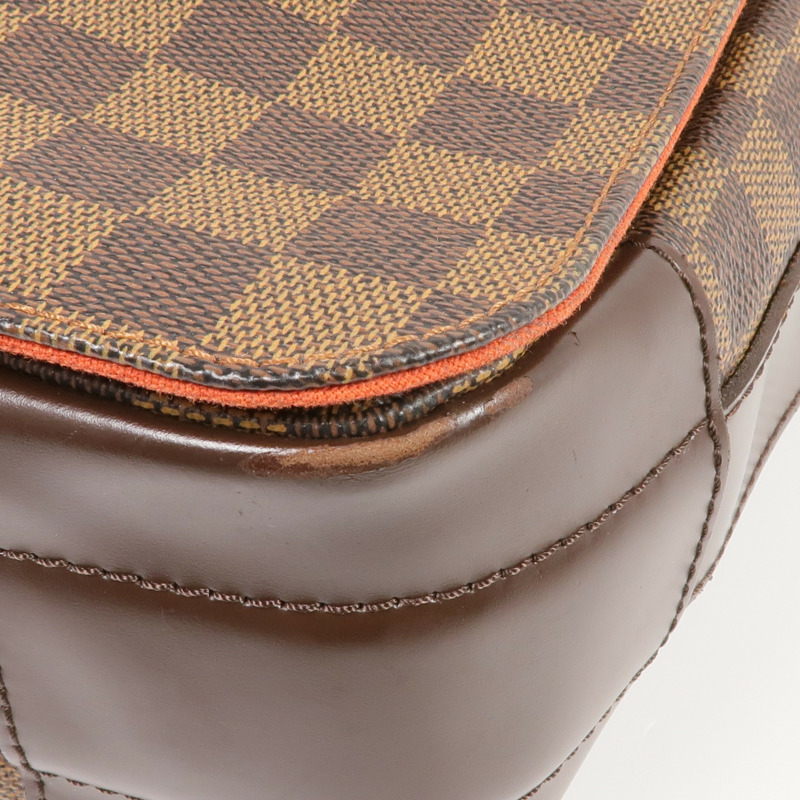 LOUIS VUITTON Damier Bastille金扣肩背袋-5