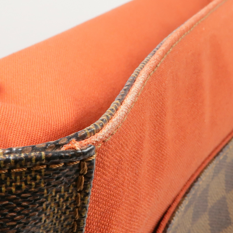 LOUIS VUITTON Damier Bastille金扣肩背袋-17