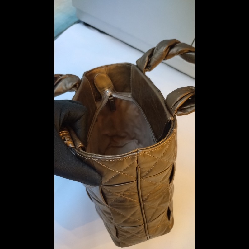 Chanel 古銅金皮革編織手提托特包-15