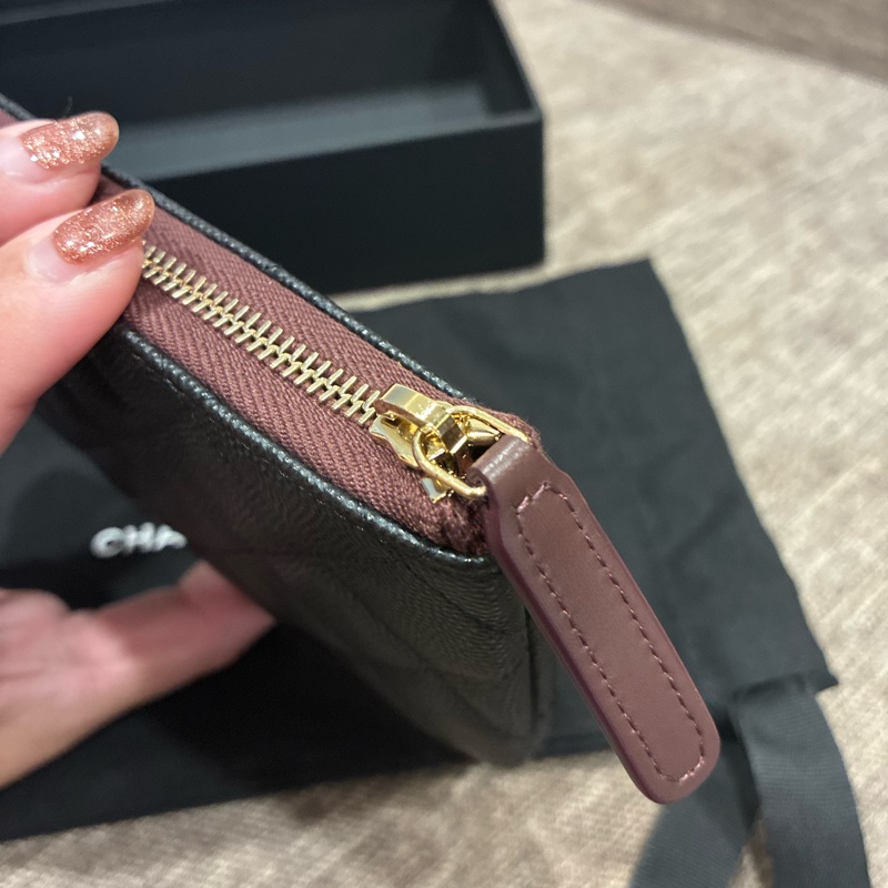 熱騰騰 超好用👍香奈兒Chanel 黑色小皮件 一字拉鍊 零錢包 荔枝片 經典款❤️-2