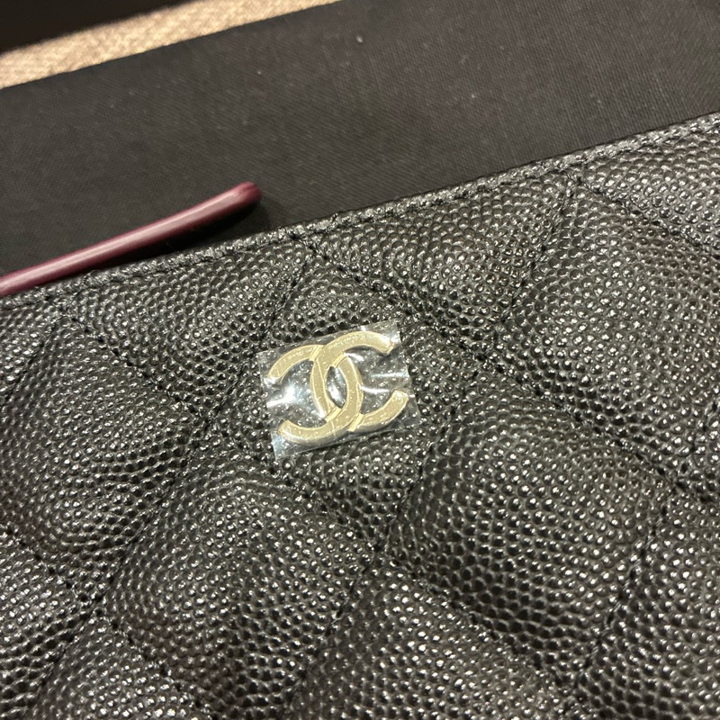 熱騰騰 超好用👍香奈兒Chanel 黑色小皮件 一字拉鍊 零錢包 荔枝片 經典款❤️-3