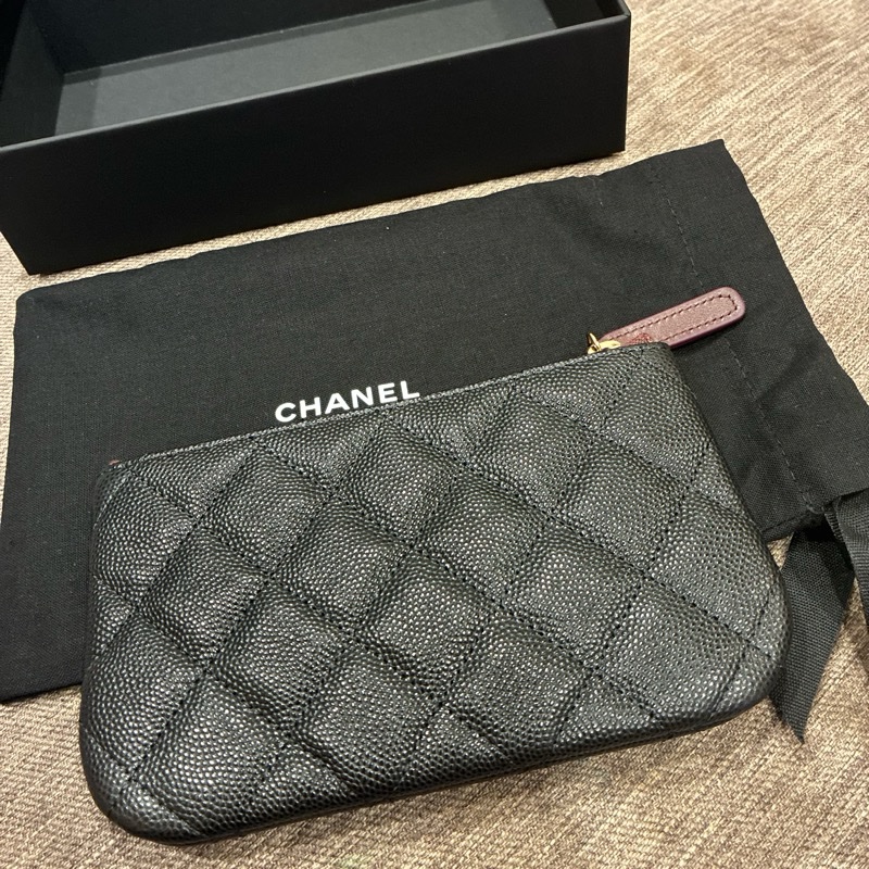 熱騰騰 超好用👍香奈兒Chanel 黑色小皮件 一字拉鍊 零錢包 荔枝片 經典款❤️-6