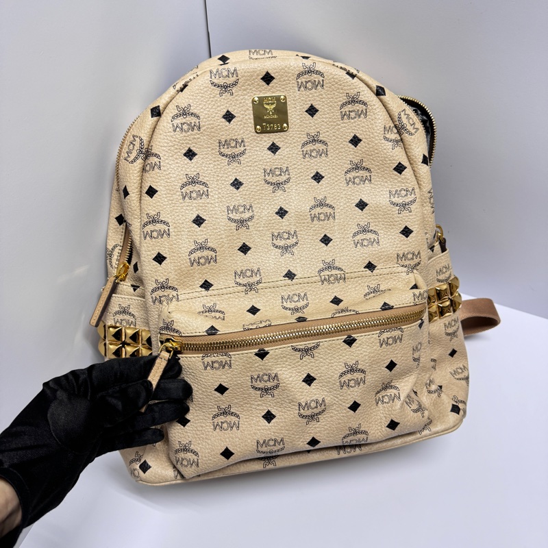 MCM 全牛皮高級款 牛皮革 後背包🎒 專櫃6萬多！-15