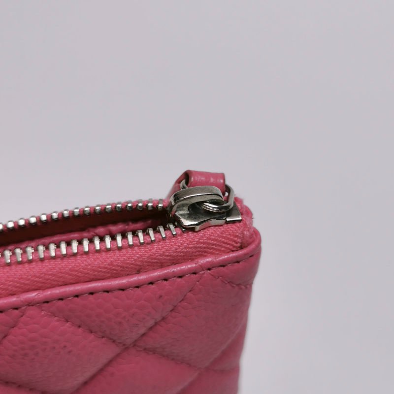 Chanel牛皮纯色菱格绗缝双CLogo拉链钱包-9