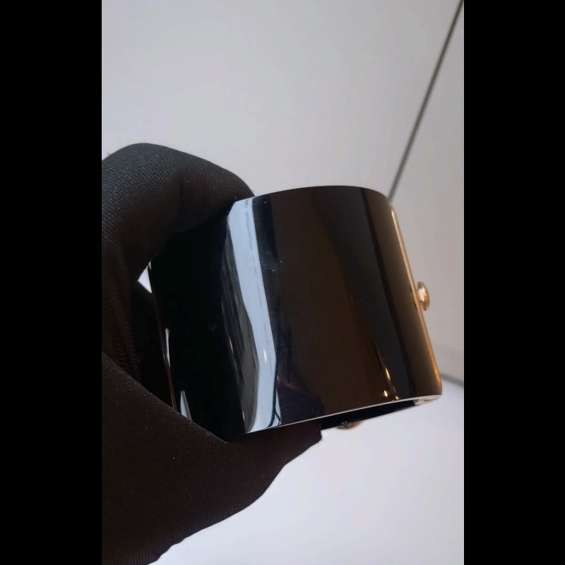 Chanel 黑色樹脂金幣寬版手環-5