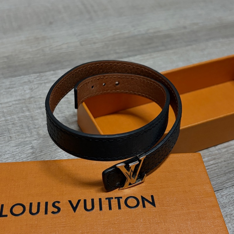 Lv黑銀皮革手環-0