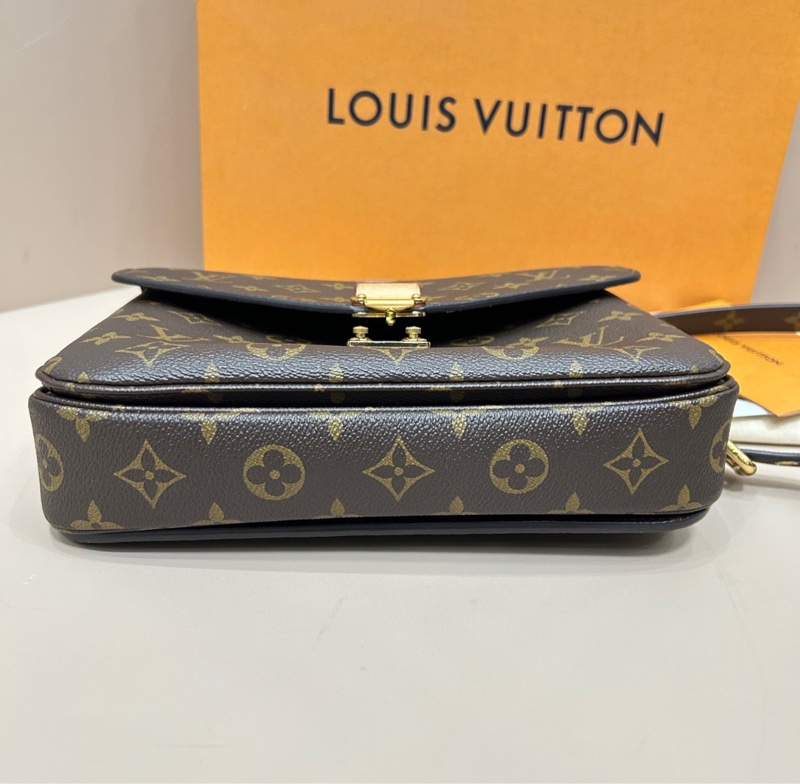 【99% 新✨大全套 有購證】 LV Pochette Metis 郵差包-8