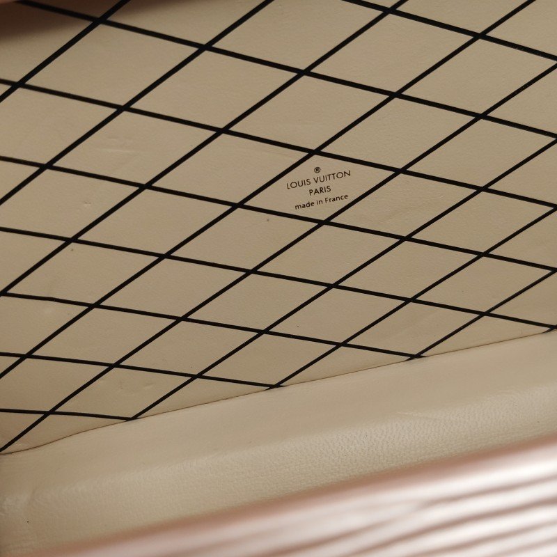 Louis Vuitton(LV)Petite Malle小盒子小號牛皮水波紋S-lock鎖扣斜挎包單肩包-10