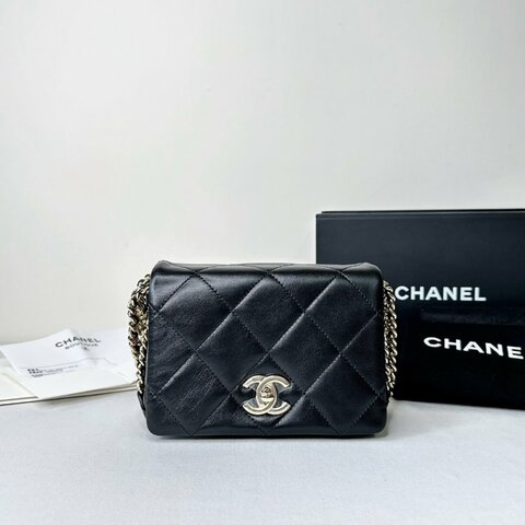 CHANEL 22P黑羊瀑布鏈晚宴包