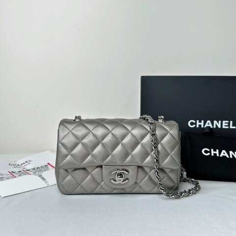 CHANEL CF 20金屬灰鏈帶包