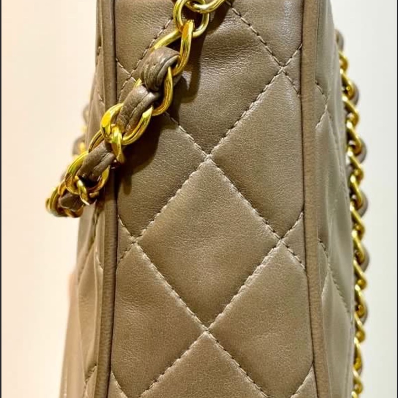 Vintage Chanel camera bag-4