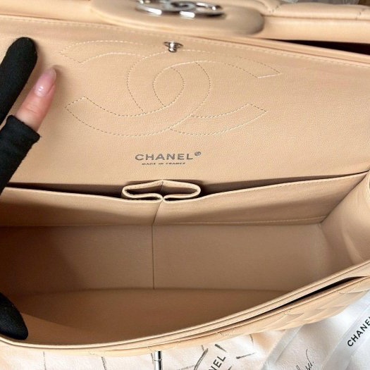 Chanel 經典之王 30cm coco--相信我,錯過這顆,你會扼腕！！-4