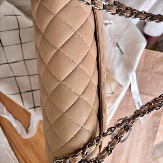 Chanel 經典之王 30cm coco--相信我,錯過這顆,你會扼腕！！-5