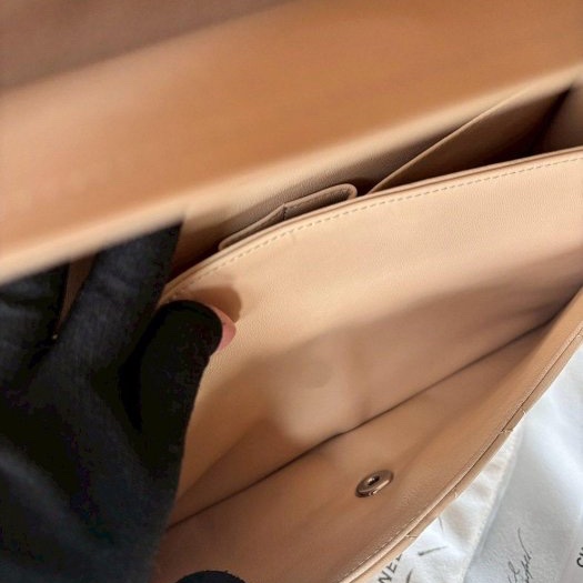 Chanel 經典之王 30cm coco--相信我,錯過這顆,你會扼腕！！-6