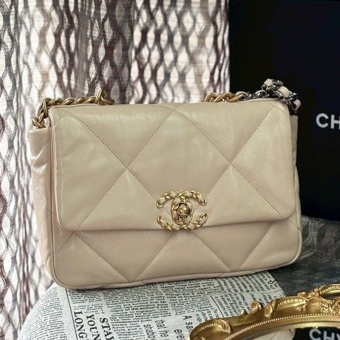 Chanel 經典的米色 26 19 bag---甜到蛀牙!!-0