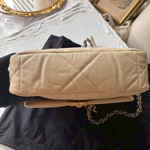 Chanel 經典的米色 26 19 bag---甜到蛀牙!!-5