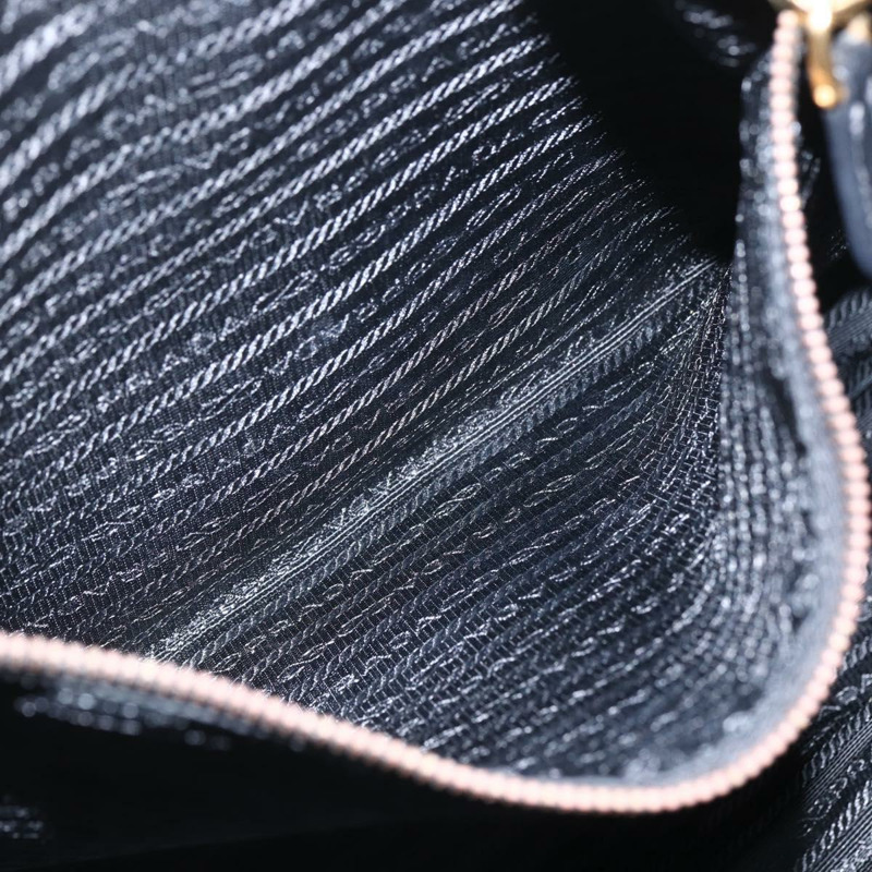 【日本直送】PRADA 尼龍黑色金色手提包 Auth 156867V-23