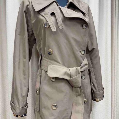 YSL超經典又正點的駝色防風風衣外套-0