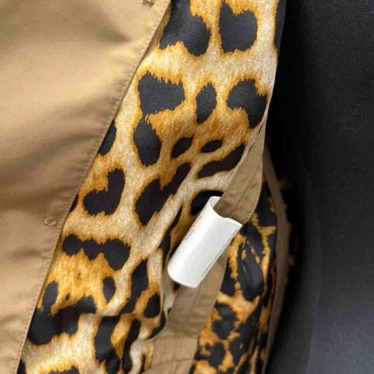 YSL超經典又正點的駝色防風風衣外套-8