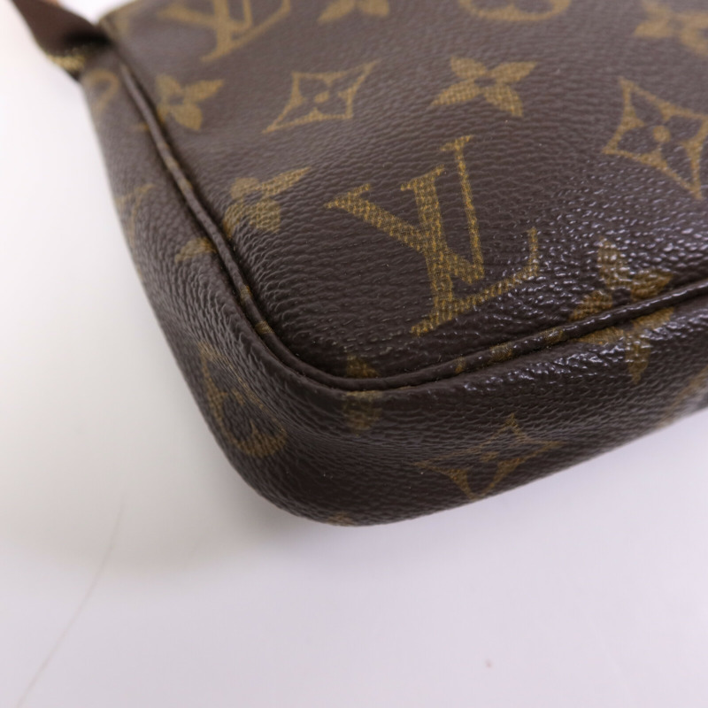 LOUIS VUITTON Monogram Pochette Accessoires金扣手挽袋-12