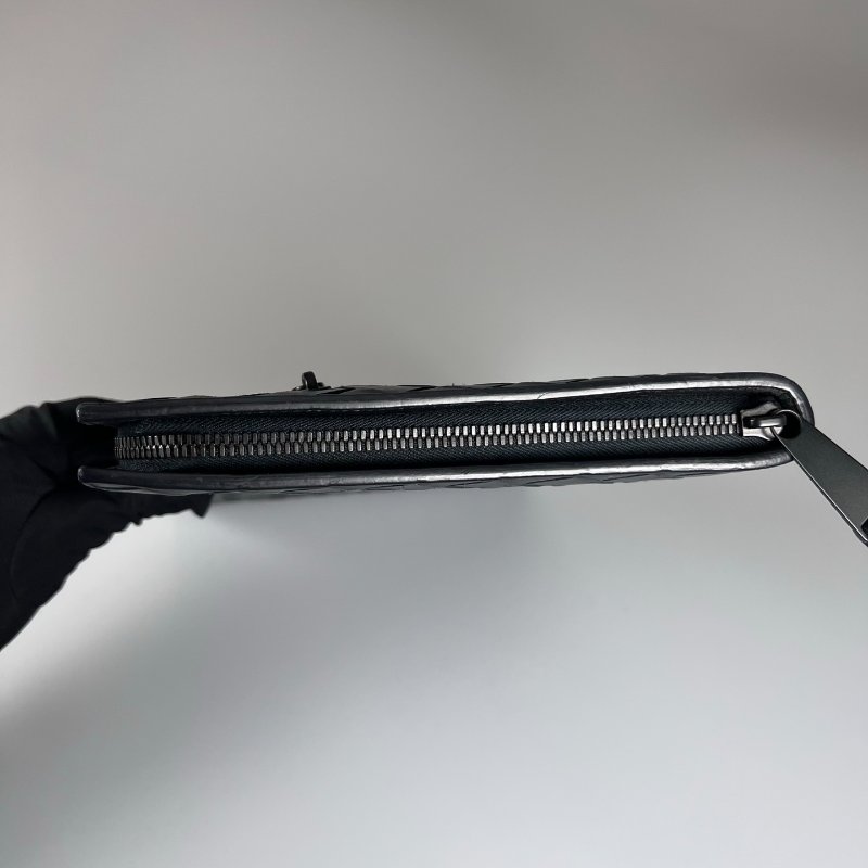 BV 黑編織手拿包-3