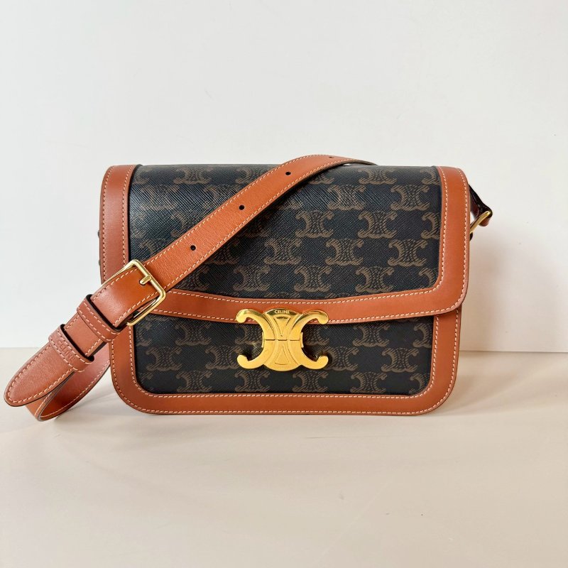 CELINE TRIOMPHE PVC 防水 斜背包 老花 焦糖 多格層 凱旋門 22cm-1