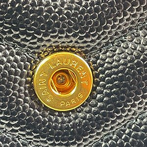 ＊奢華大道國際精品＊【Y097】YSL黑色V字縫線魚子醬牛皮金色LOGO釦式長夾 372264-7