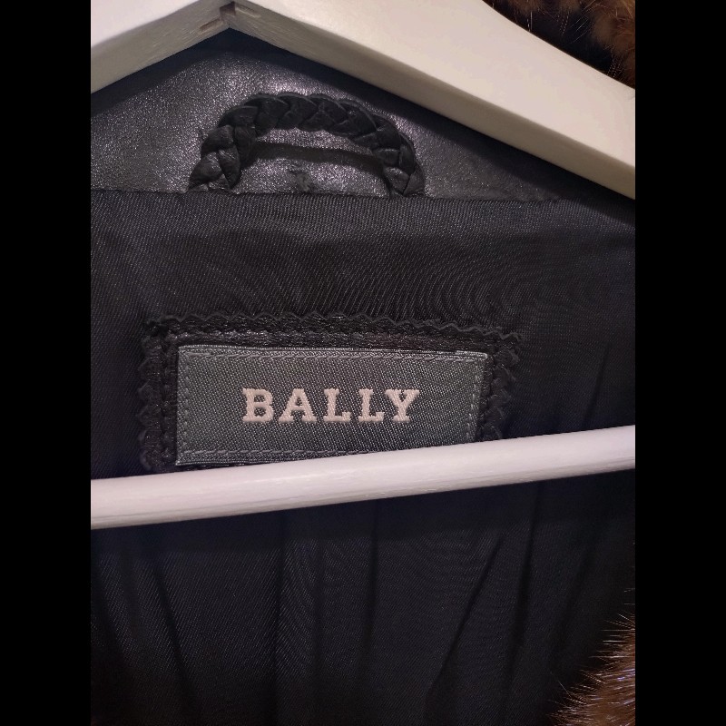 Bally 貂毛領黑牛皮長大衣-9