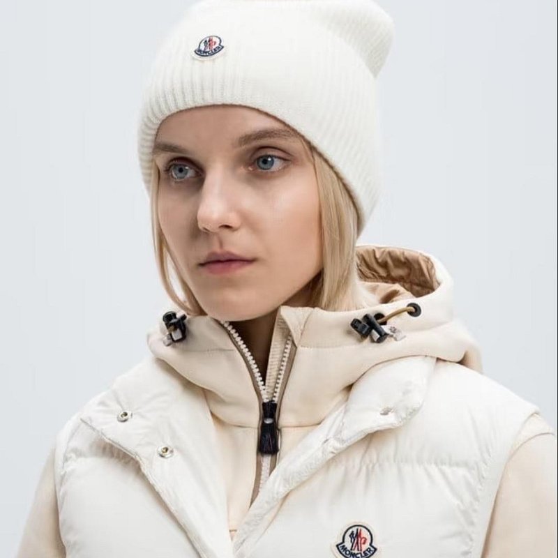 💎Han's house精品服飾💎moncler 毛帽 帽子 義大利製 現貨 原價13100-1