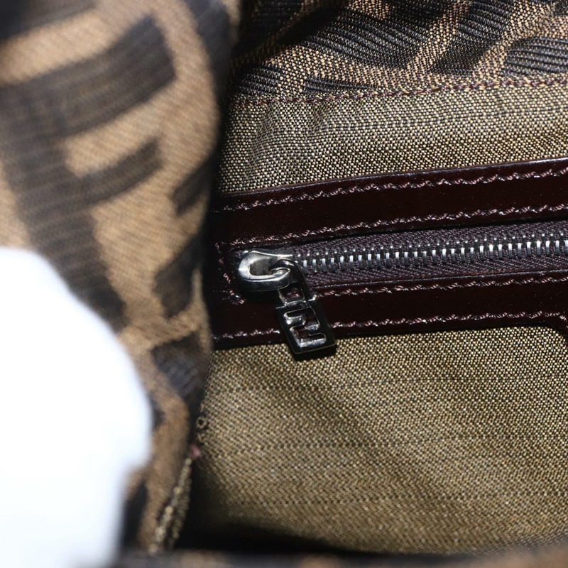 【日本直送】FENDI Zucca帆布Mamma Baguette單肩包 黑色棕色 正品 156656V-19