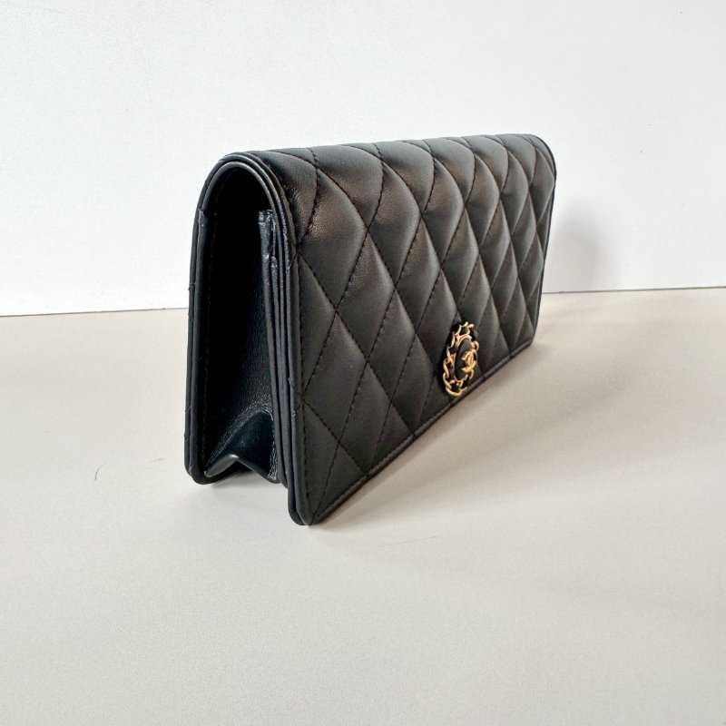 CHANEL VIC 生日禮 黑色 菱格紋 羊皮 皮穿鍊 金釦 手拿 晚宴包 長夾-3