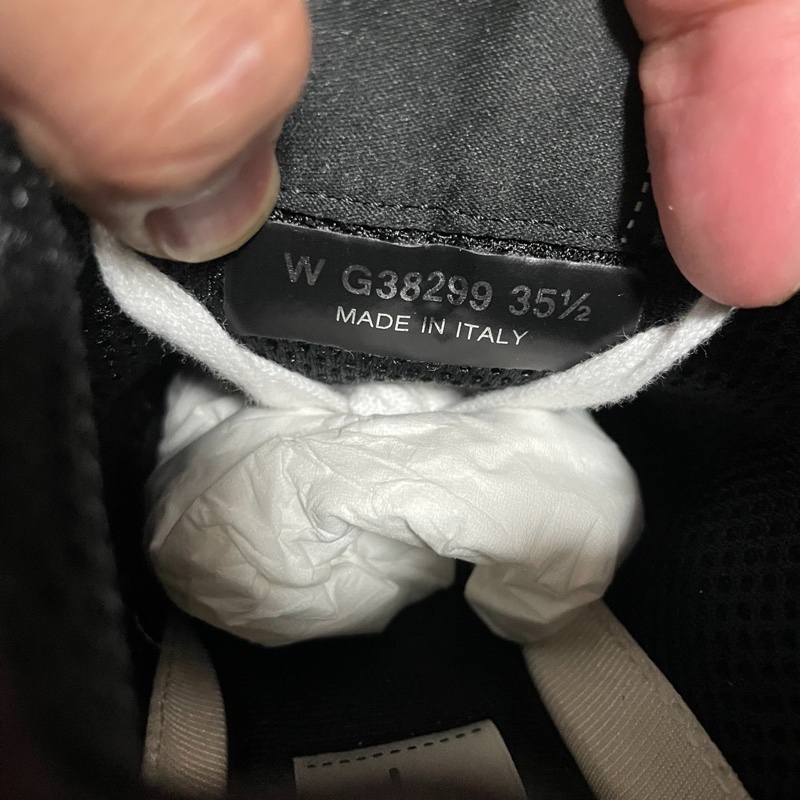 Chanel香奈兒雙C黑白熊貓正品低幫跑步鞋 米白黑 尺碼：35.5碼-5