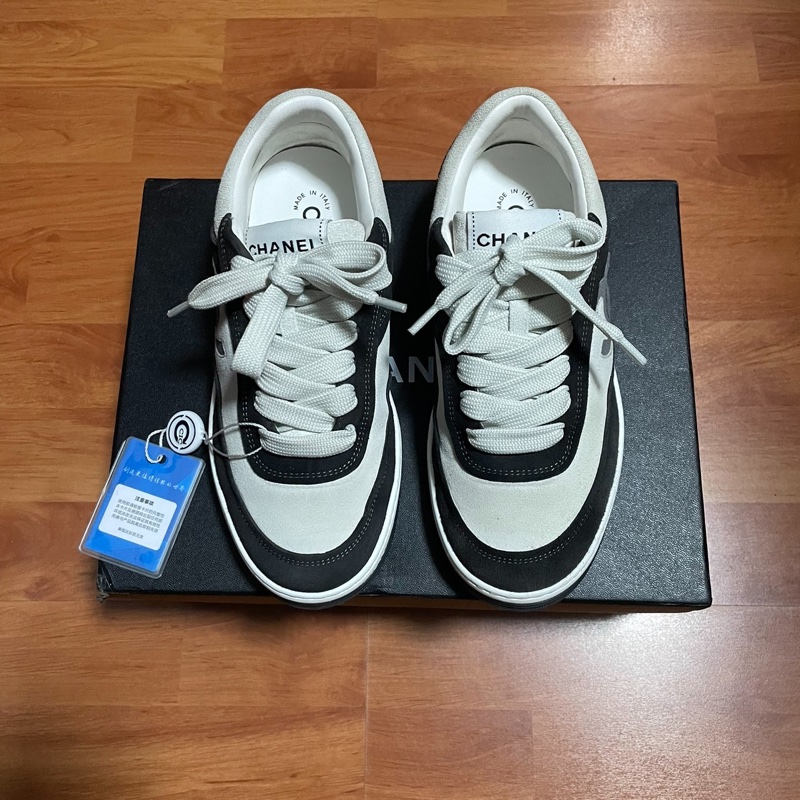 Chanel徽標正品香奈兒23p黑白熊貓雙c休閑板鞋  尺碼：36碼-2