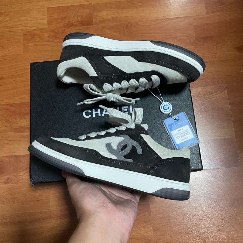 Chanel徽標正品香奈兒23p黑白熊貓雙c休閑板鞋  尺碼：36碼-7